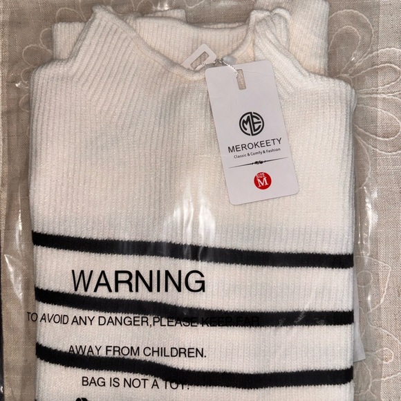 MEROKEETY MOCK NECK CAP SLEEVE STRIPED RIBBED TANK TOP - Picture 4 of 4